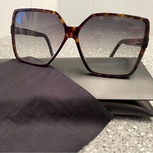 Saint Laurent Oversized Sunglasses